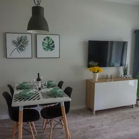 Baltic Holiday Apartament - 2 * 포비에로보